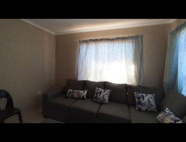 3 BEDROOM HOUSE FOR SALE IN SOSHANGUVE EAST